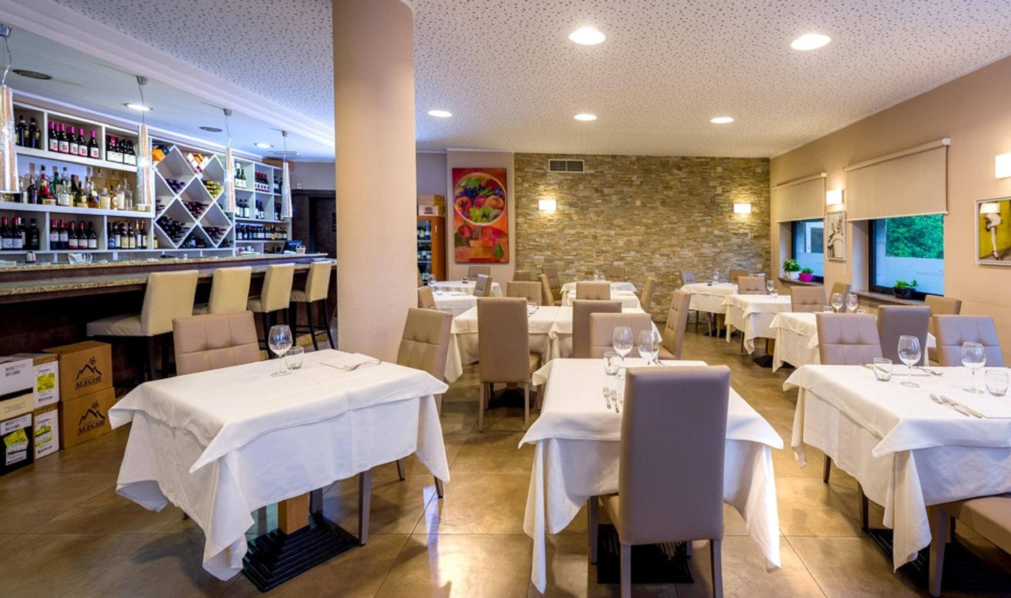 Hotel Des Alpes Rosta Eksteriør bilde