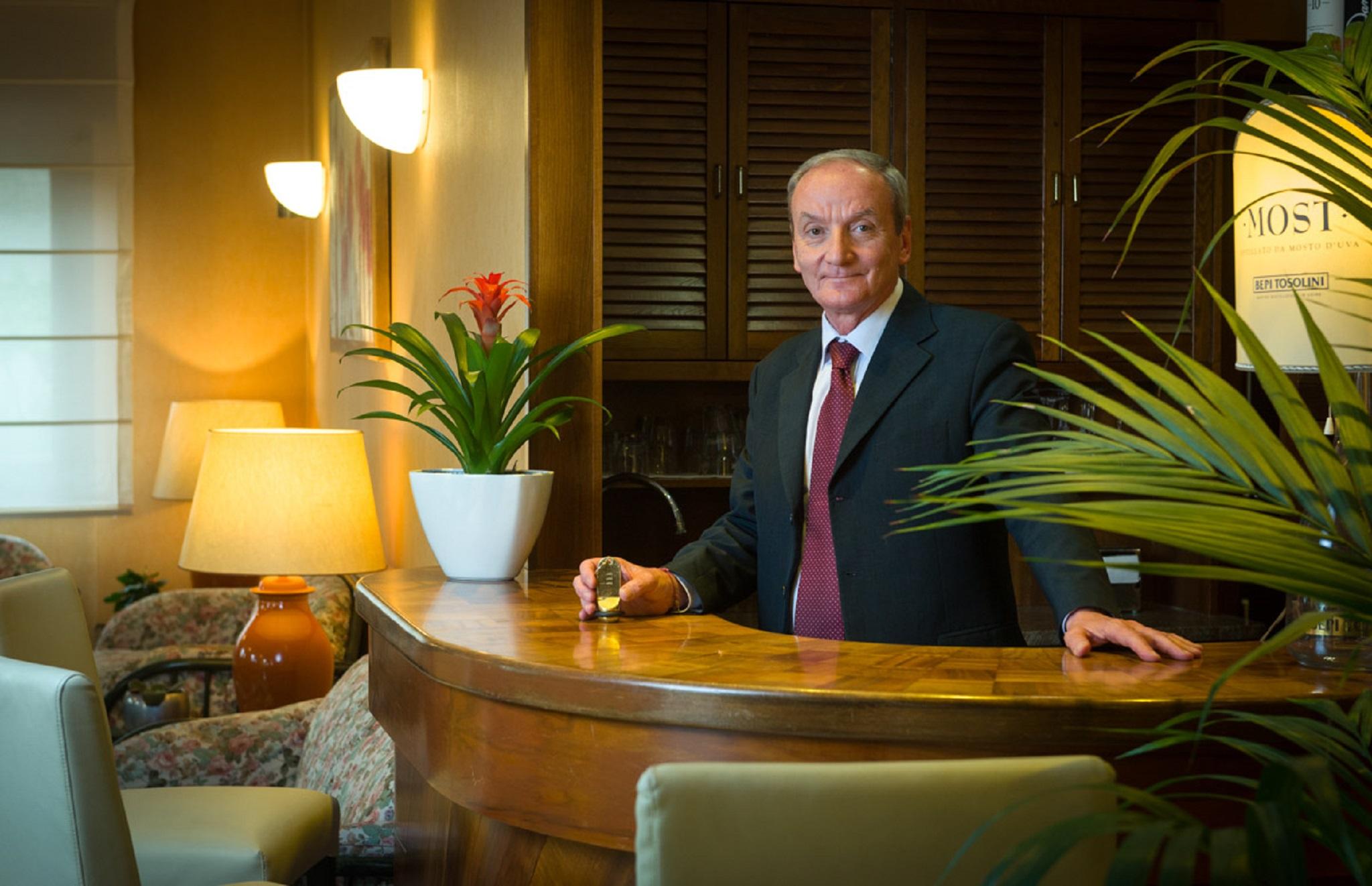 Hotel Des Alpes Rosta Eksteriør bilde