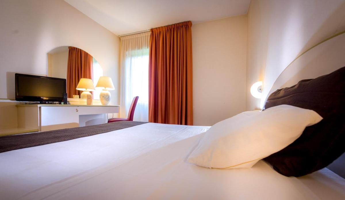 Hotel Des Alpes Rosta Eksteriør bilde